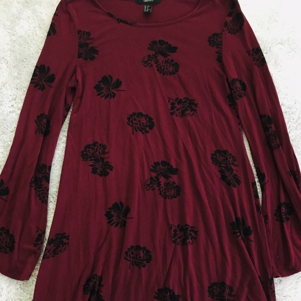 ACCEPTING OFFERS Floral top